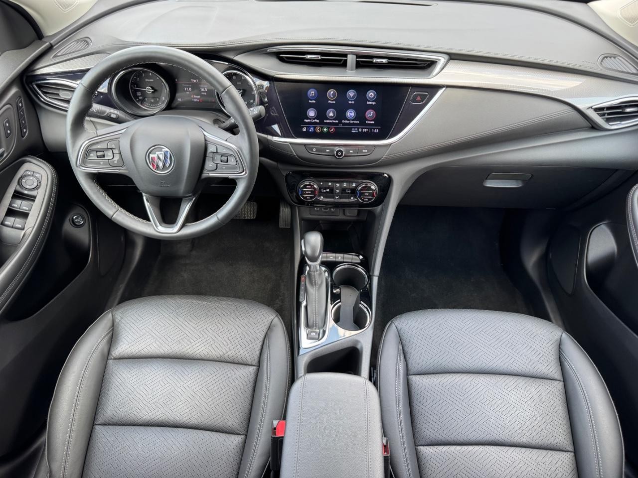 Buick Encore GX Vehicle Full-screen Gallery Image 12