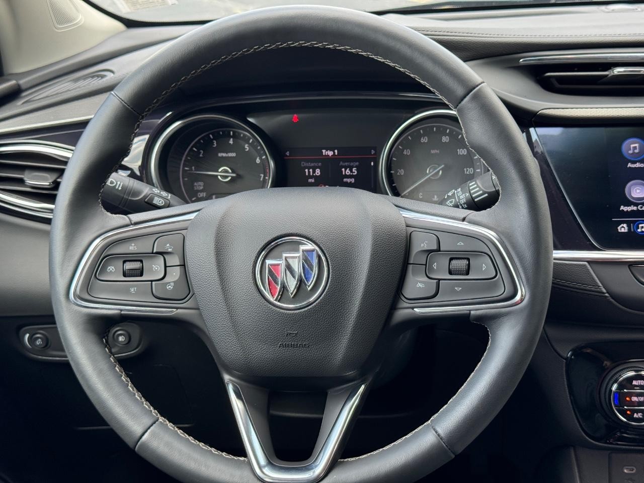 Buick Encore GX Vehicle Full-screen Gallery Image 13