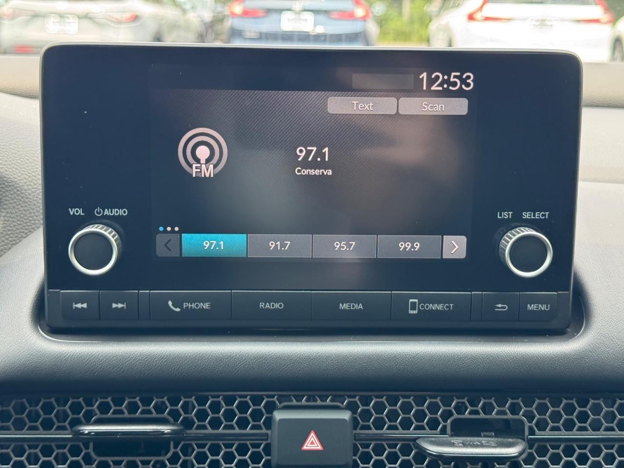 Honda HR-V Vehicle Full-screen Gallery Image 14