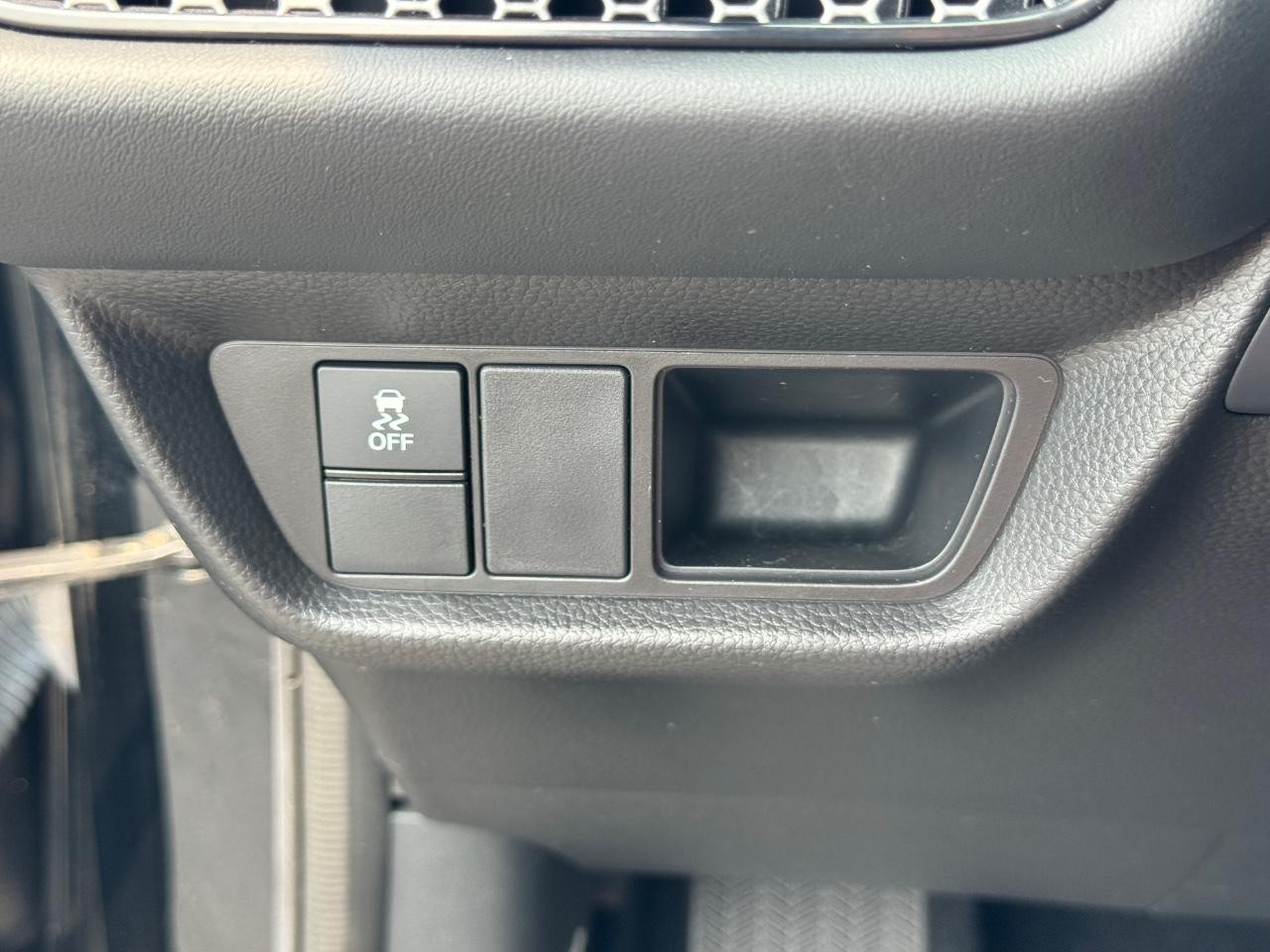 Honda HR-V Vehicle Full-screen Gallery Image 22