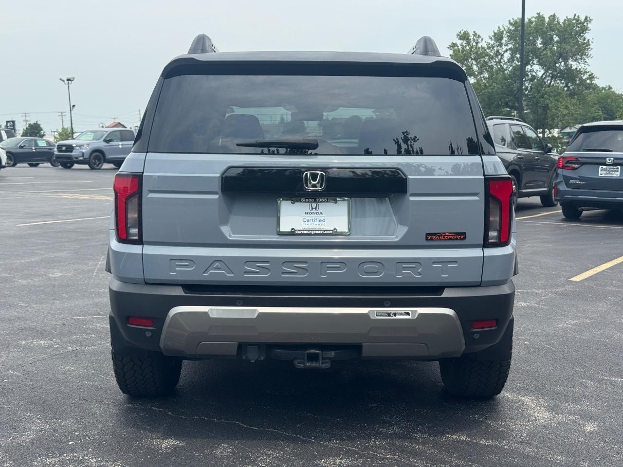 Honda Passport Vehicle Full-screen Gallery Image 06