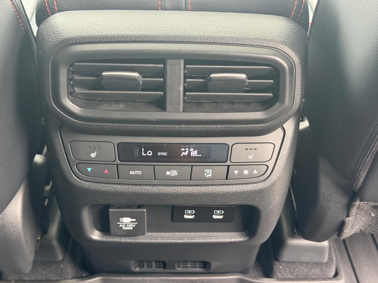 Honda Passport Vehicle Full-screen Gallery Image 17