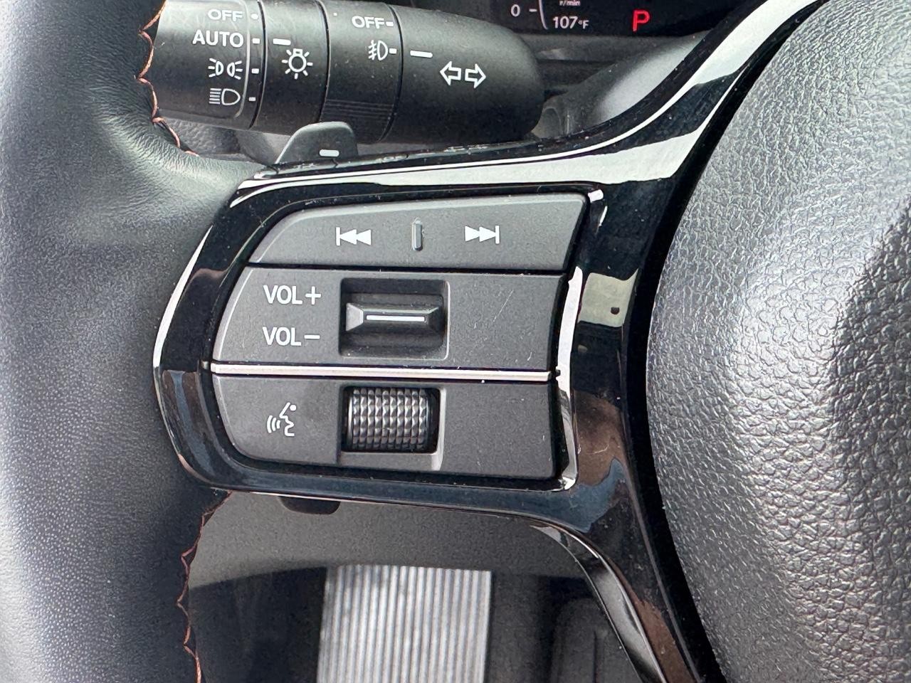 Honda Passport Vehicle Full-screen Gallery Image 22