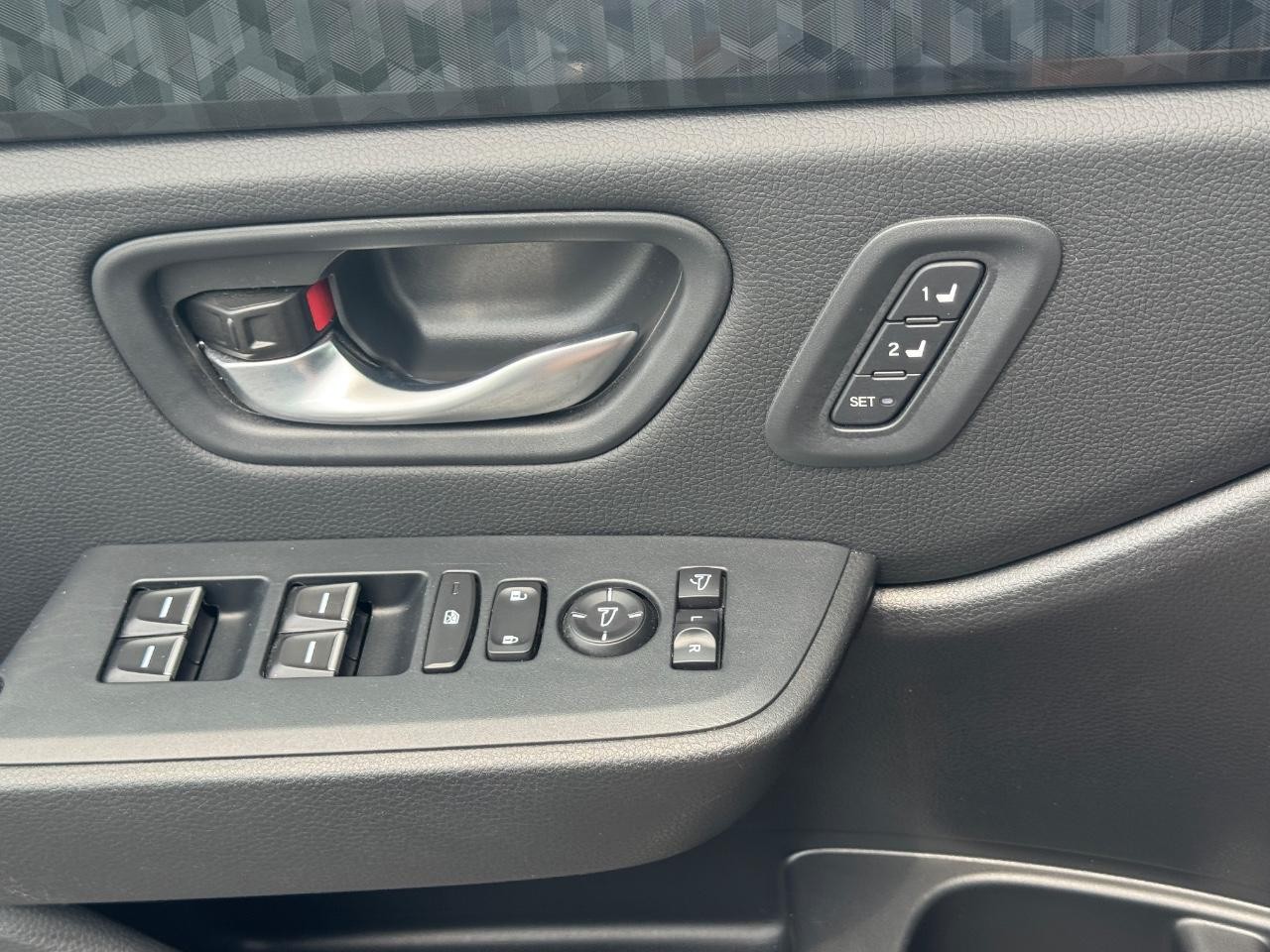 Honda Passport Vehicle Full-screen Gallery Image 27