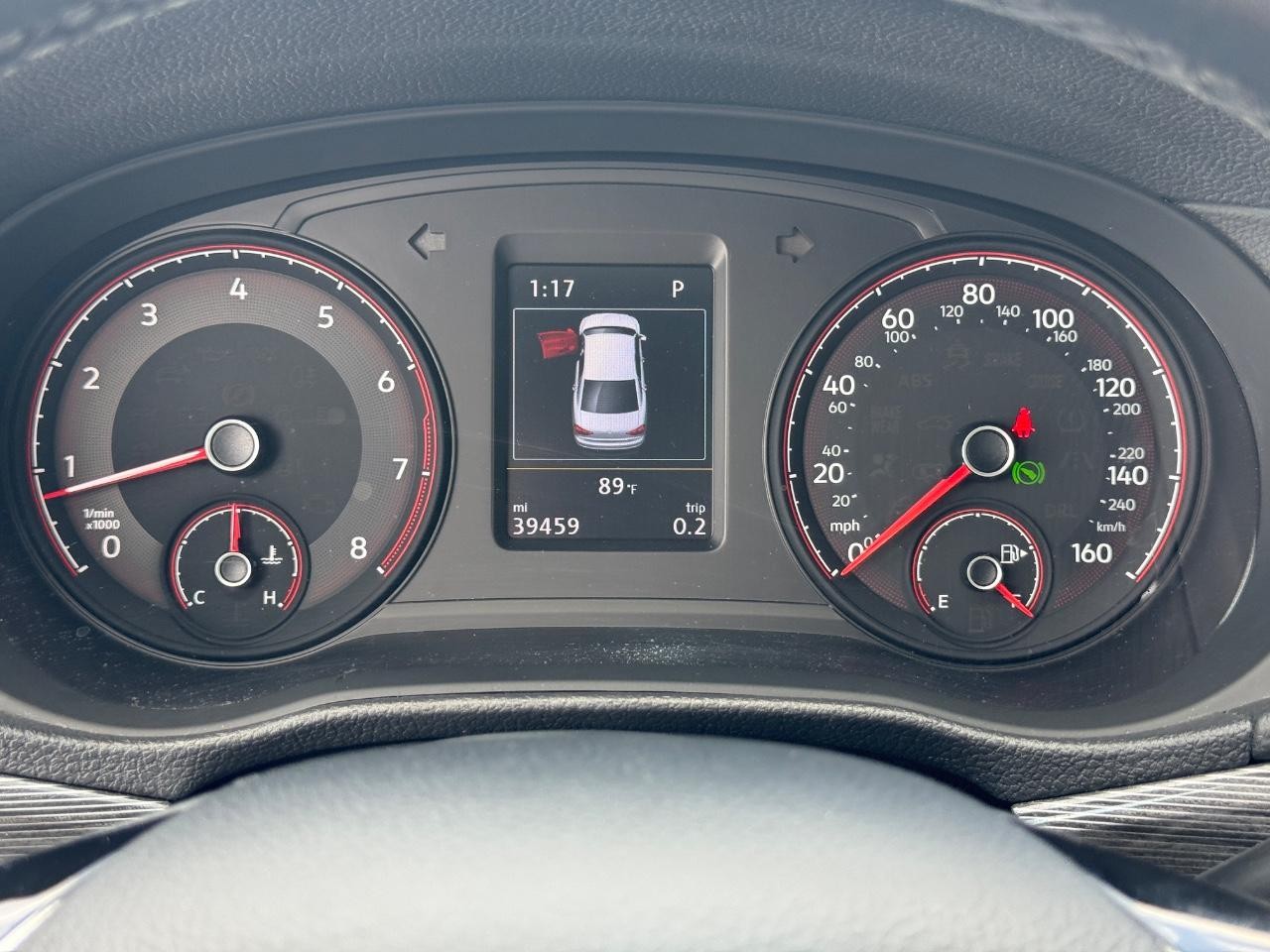 Volkswagen Passat Vehicle Full-screen Gallery Image 21