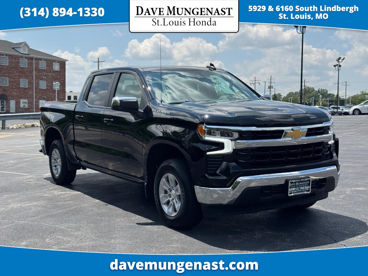 Chevrolet Silverado 1500 Vehicle Full-screen Gallery Image 01