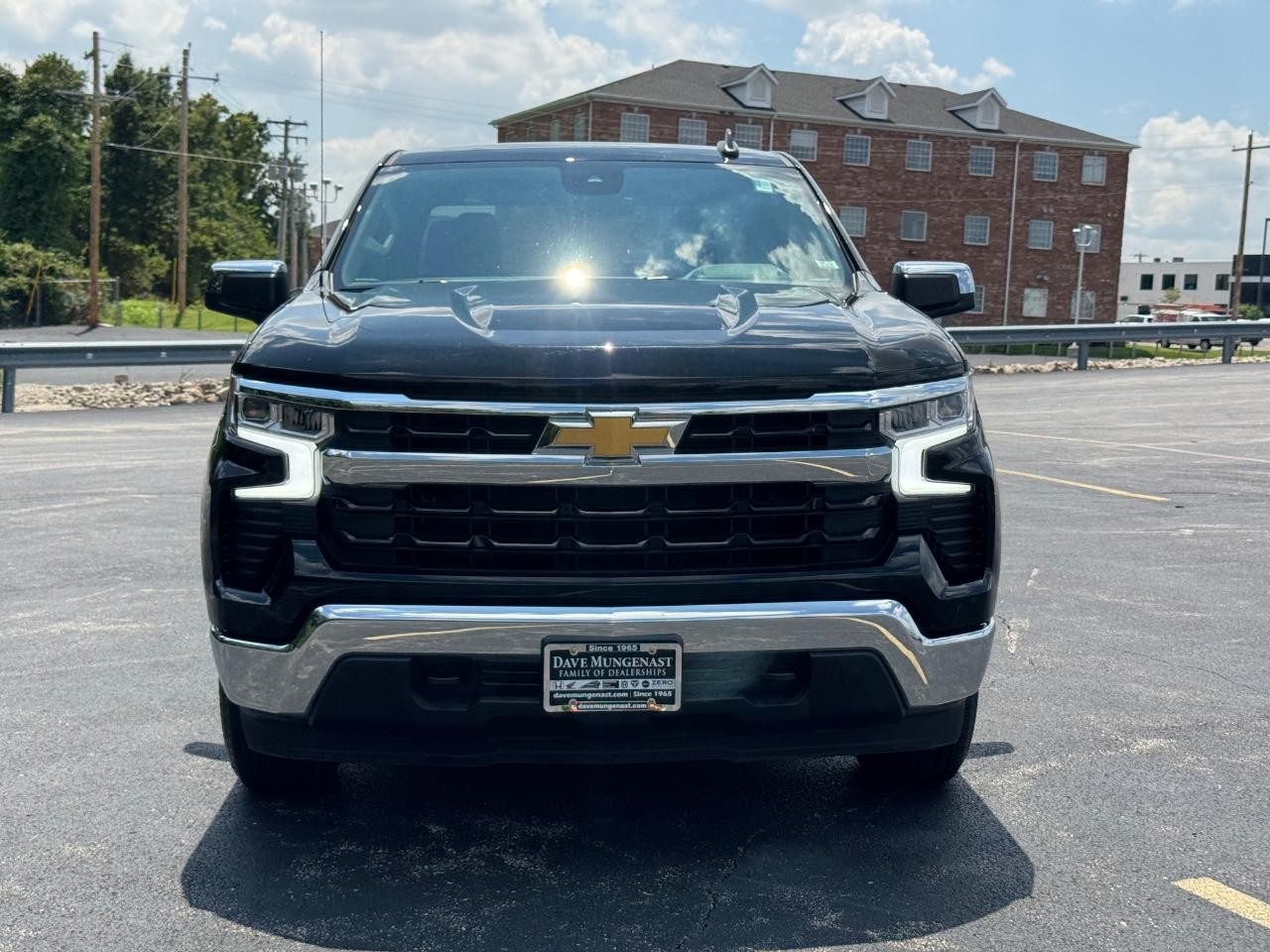 Chevrolet Silverado 1500 Vehicle Full-screen Gallery Image 10