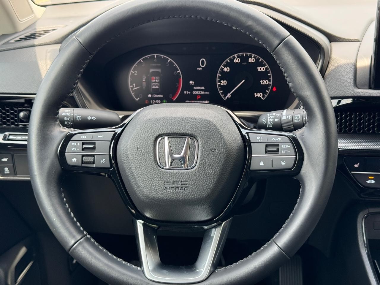 Honda CR-V Vehicle Full-screen Gallery Image 13