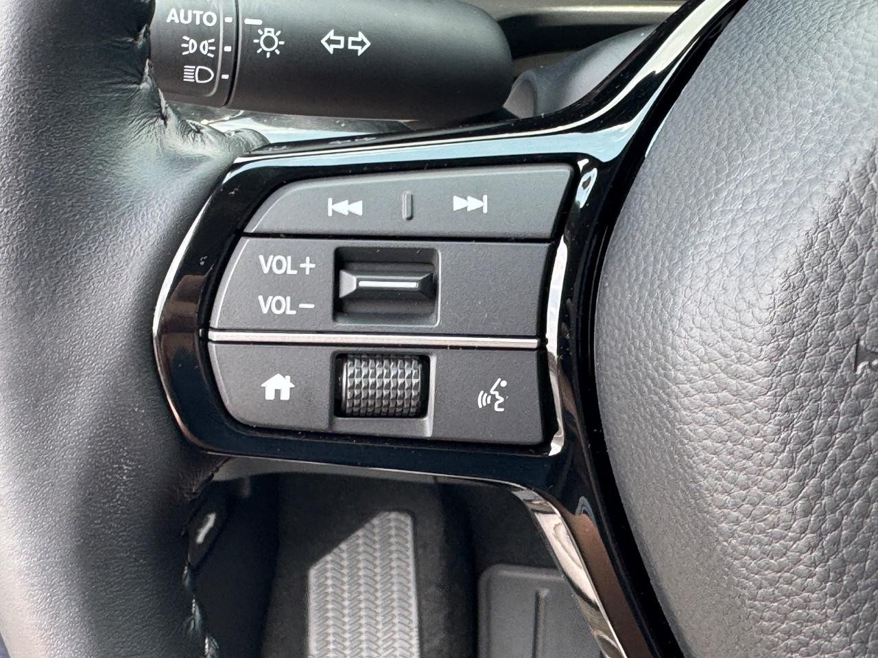 Honda CR-V Vehicle Full-screen Gallery Image 23