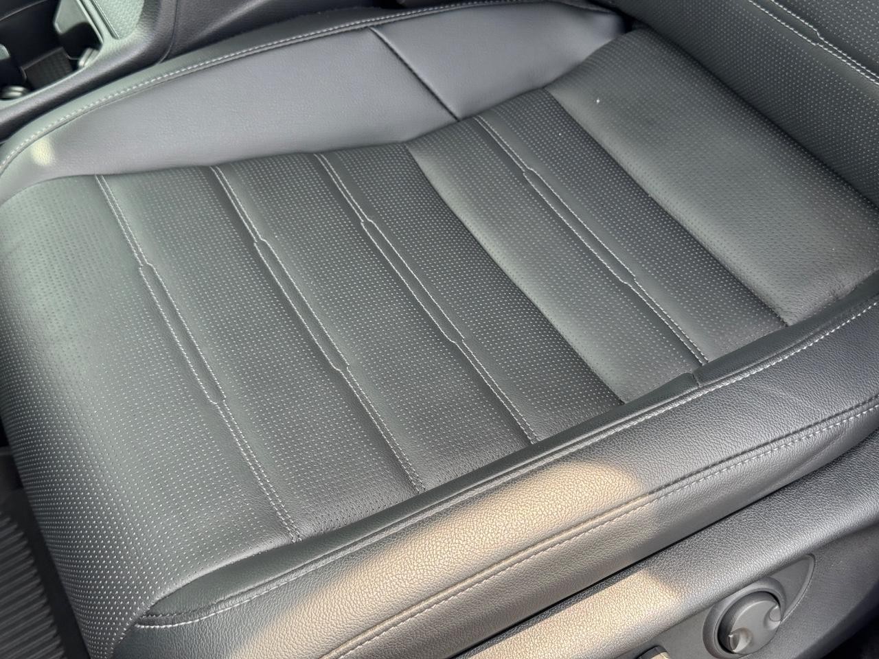Honda CR-V Vehicle Full-screen Gallery Image 28