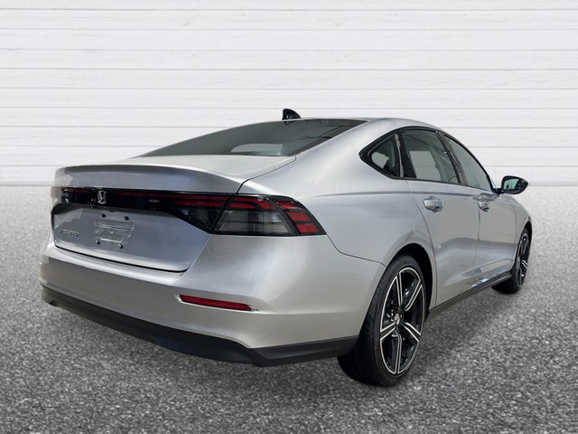 Honda Accord Sedan Vehicle Full-screen Gallery Image 06
