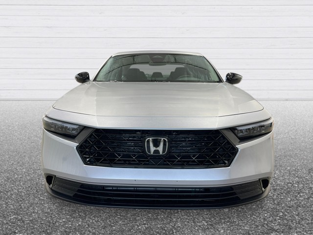 Honda Accord Sedan Vehicle Full-screen Gallery Image 10