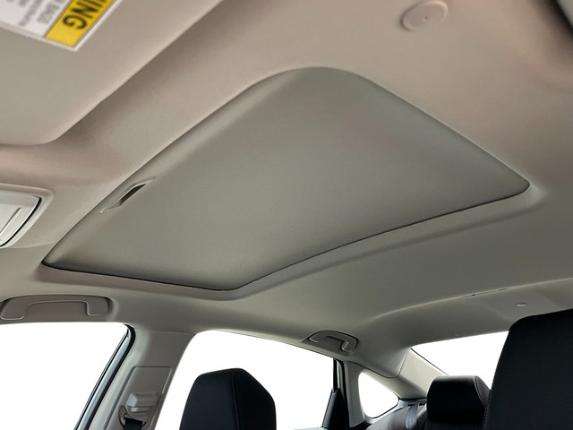 Honda Accord Sedan Vehicle Full-screen Gallery Image 24