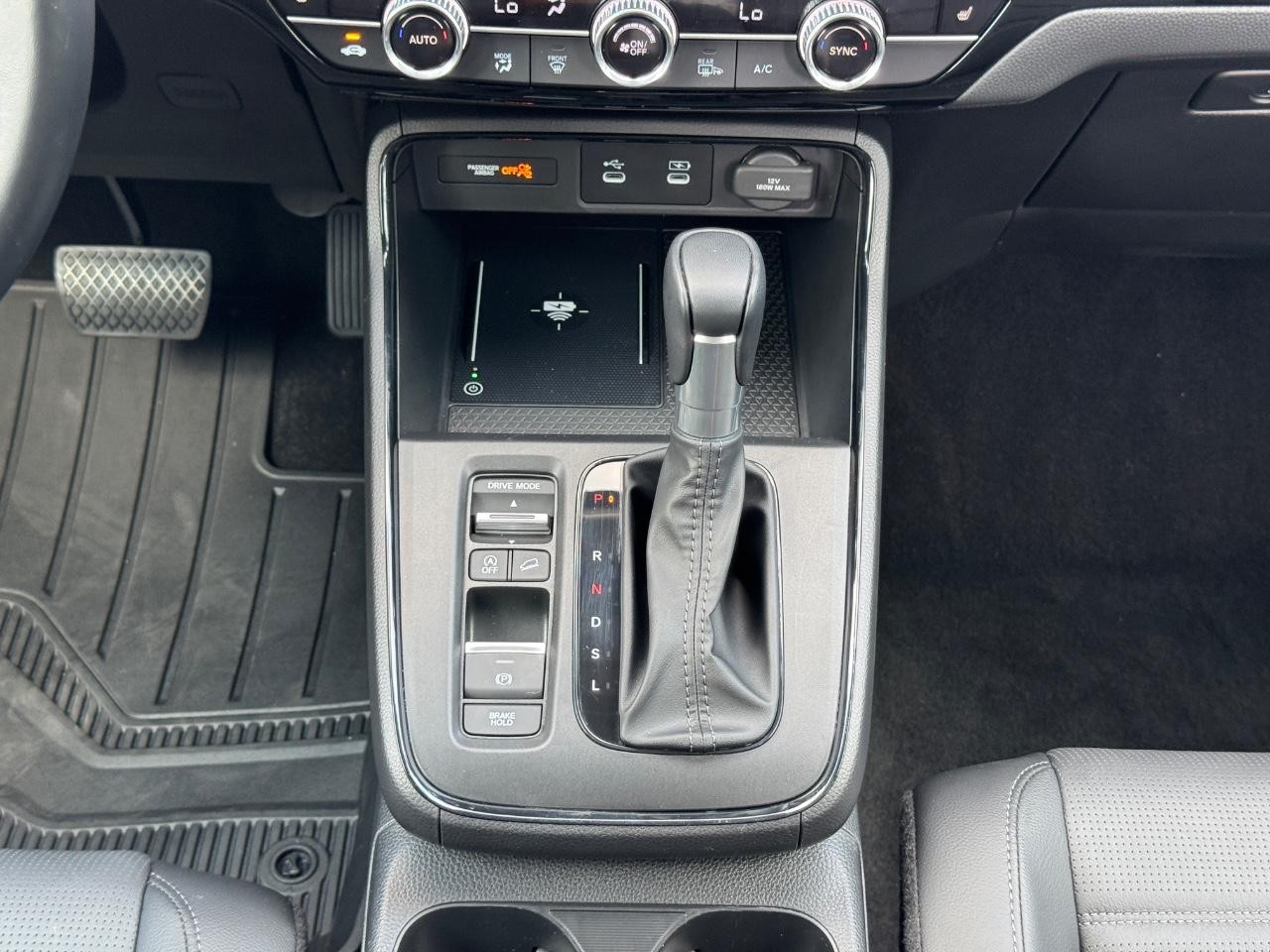 Honda CR-V Vehicle Full-screen Gallery Image 16