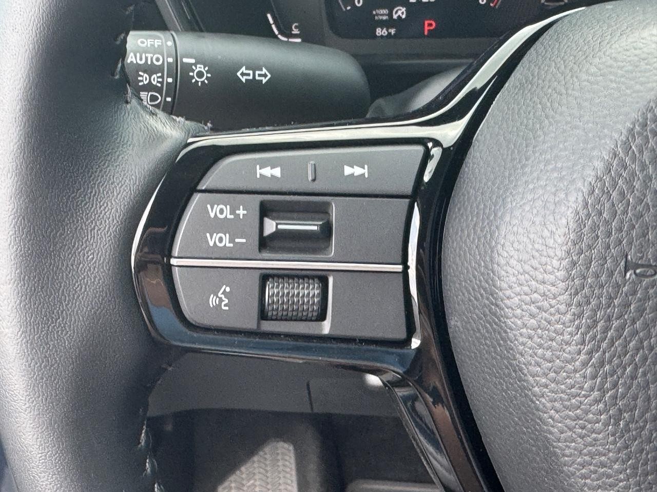 Honda CR-V Vehicle Full-screen Gallery Image 22
