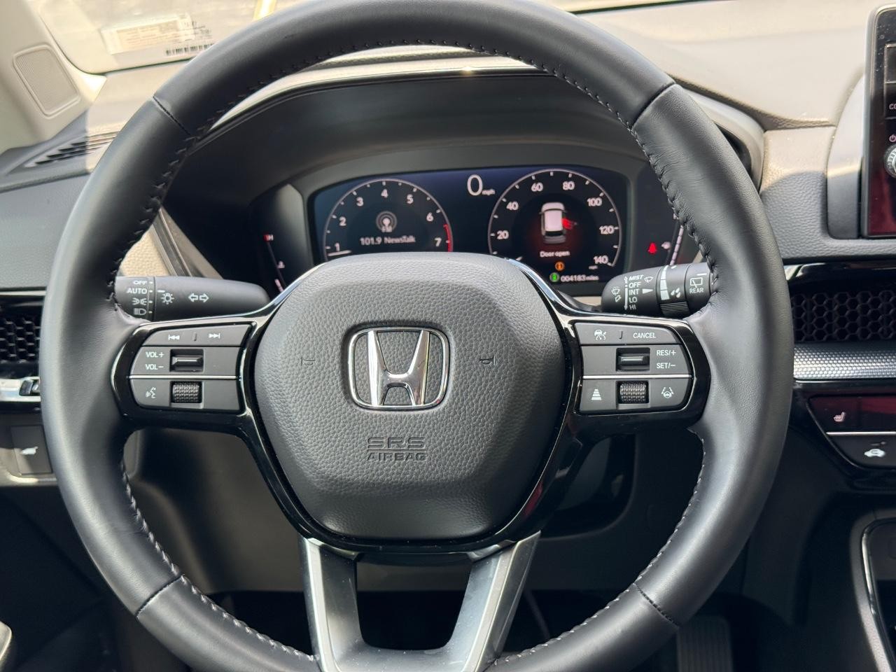 Honda CR-V Vehicle Full-screen Gallery Image 13
