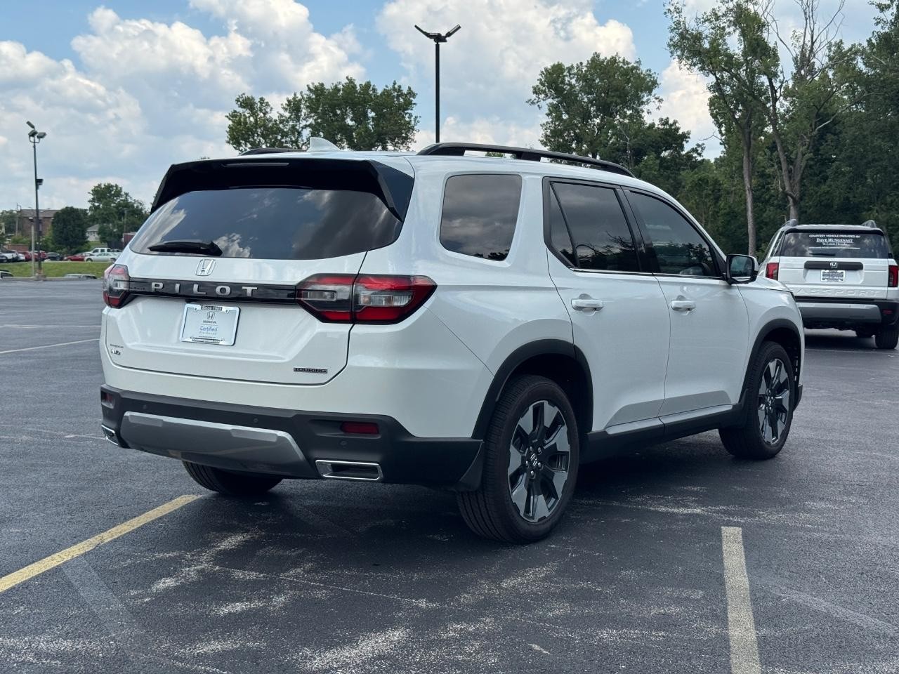 Honda Pilot Vehicle Full-screen Gallery Image 04