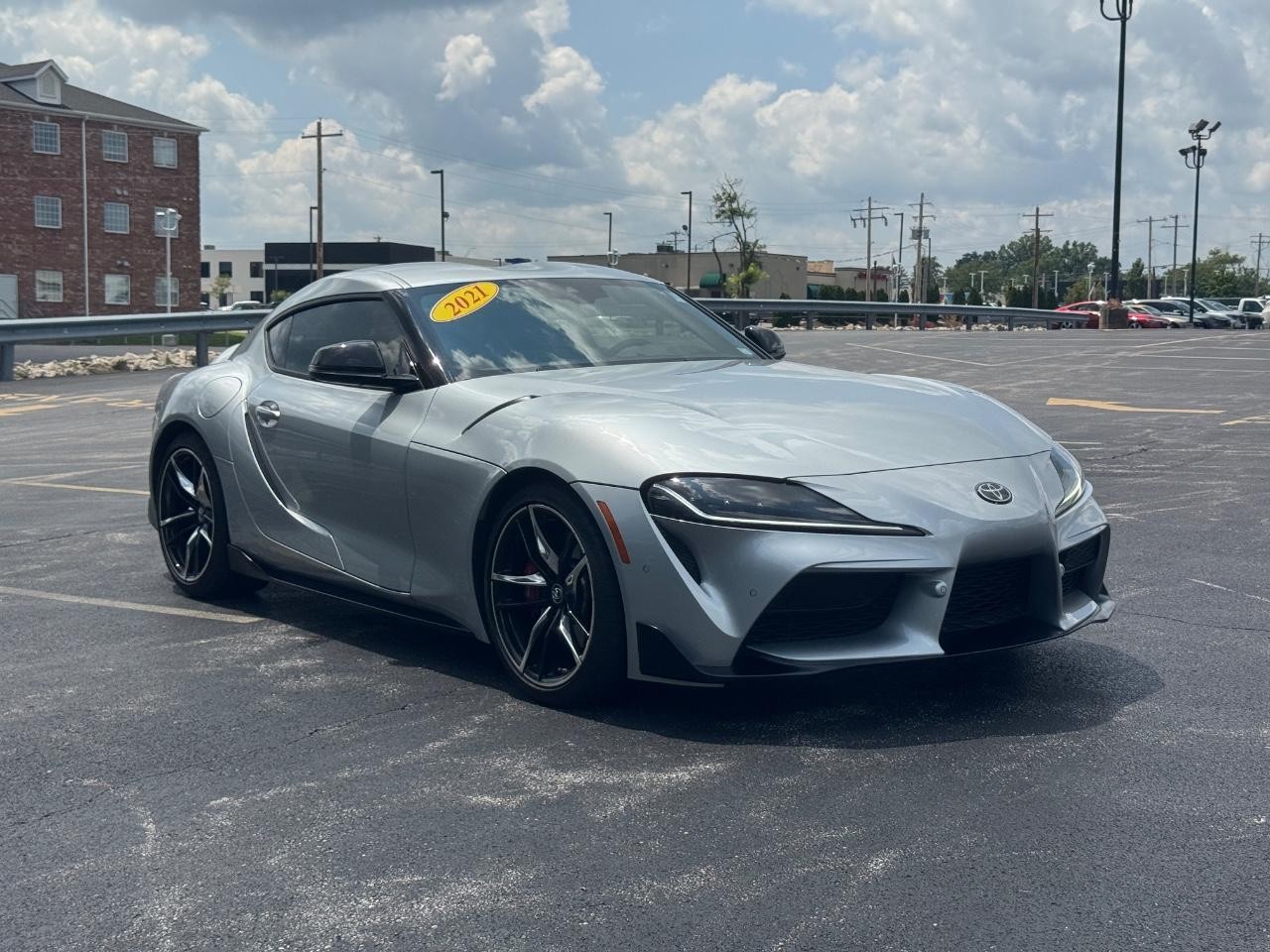 Toyota GR Supra Vehicle Full-screen Gallery Image 02