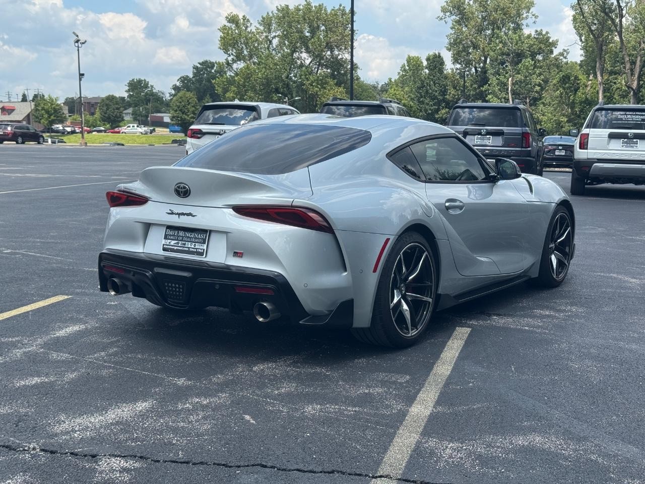 Toyota GR Supra Vehicle Full-screen Gallery Image 04