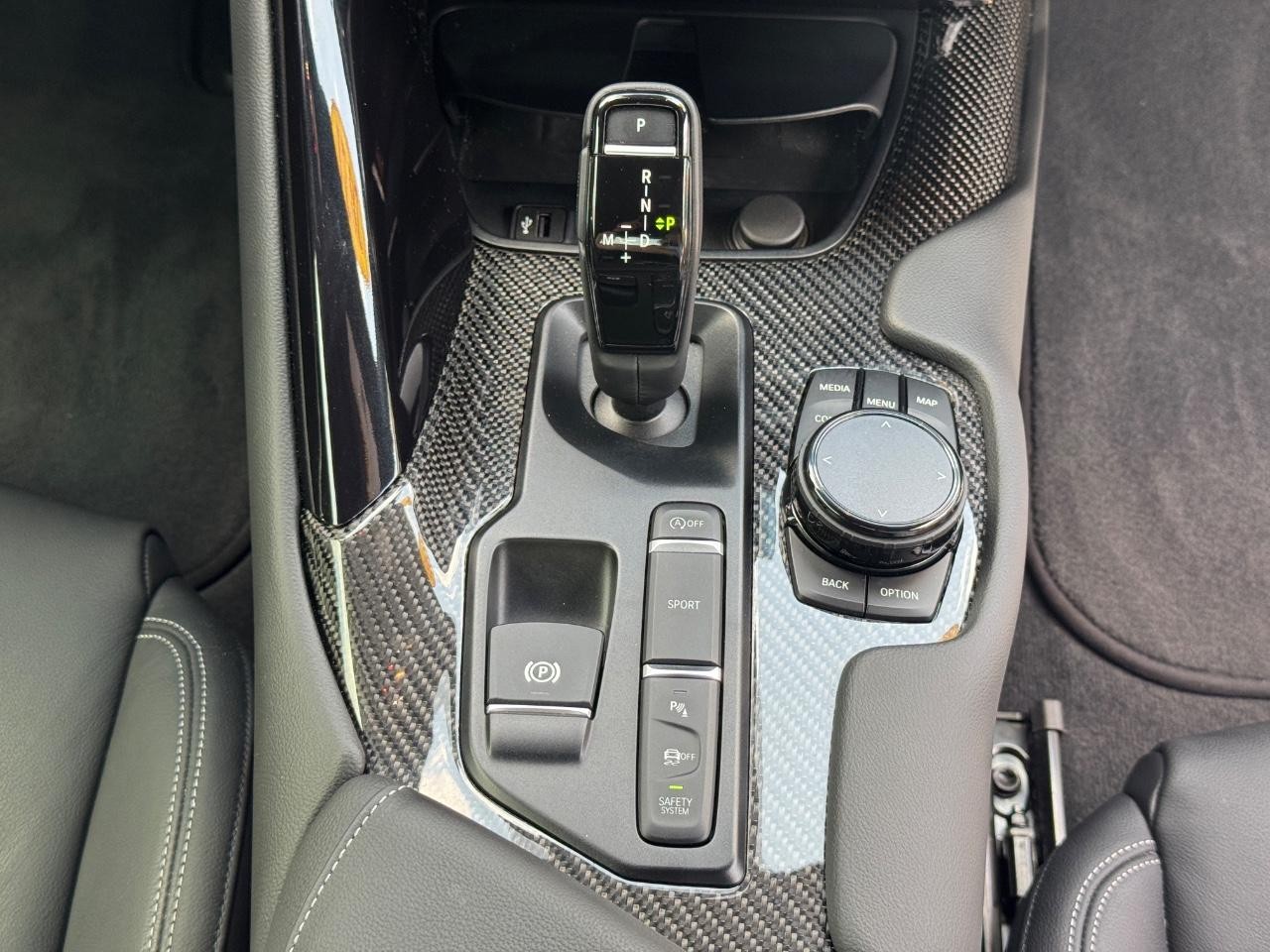 Toyota GR Supra Vehicle Full-screen Gallery Image 15