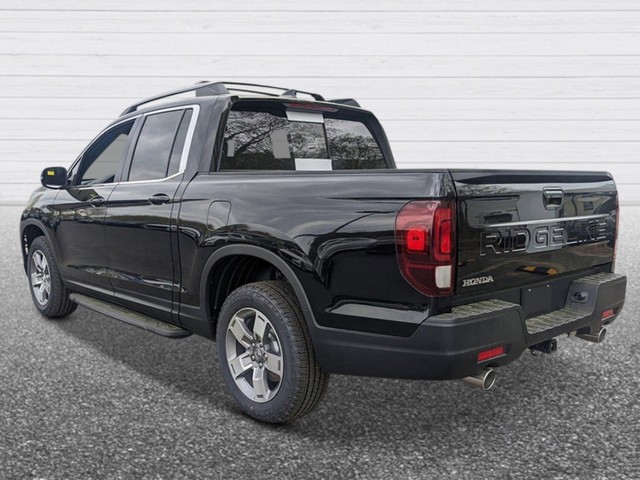 Honda Ridgeline Vehicle Full-screen Gallery Image 04