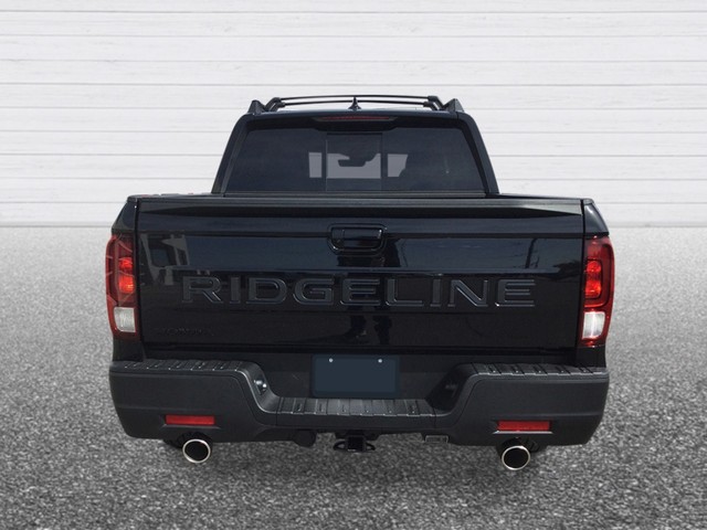 Honda Ridgeline Vehicle Full-screen Gallery Image 05