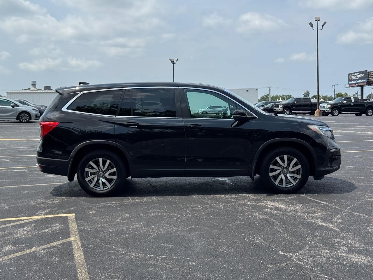 Honda Pilot Vehicle Full-screen Gallery Image 03