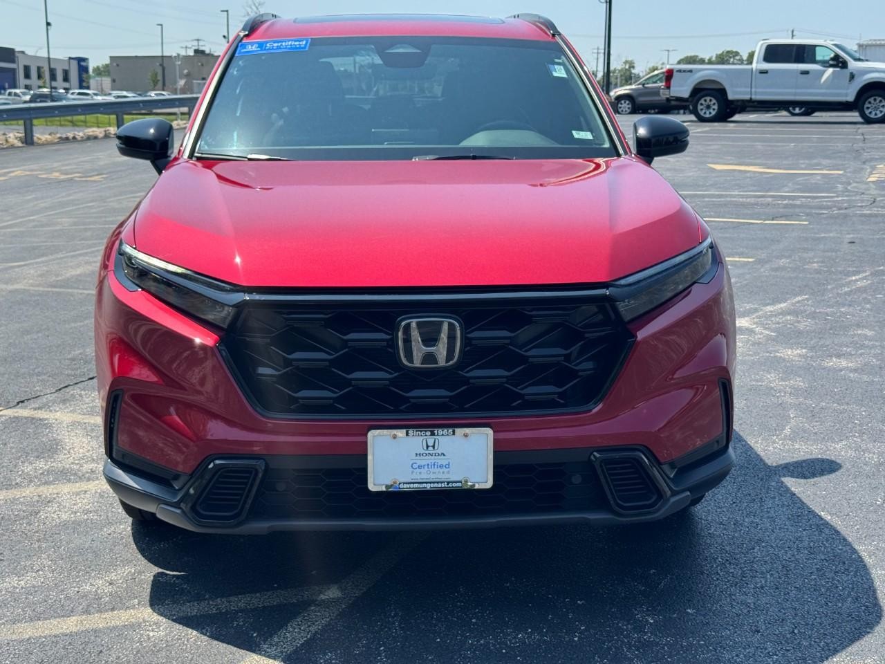 Honda CR-V Hybrid Vehicle Full-screen Gallery Image 11