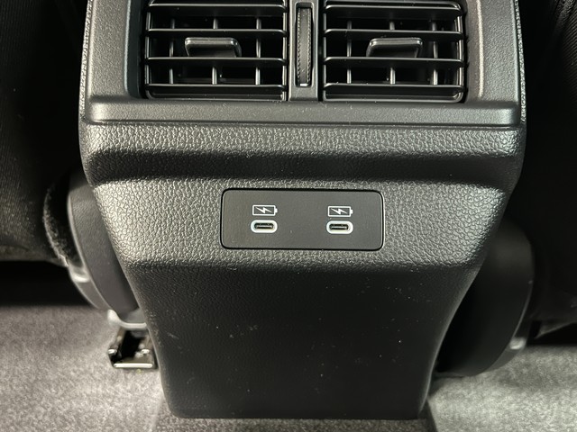Honda Accord Sedan Vehicle Full-screen Gallery Image 21
