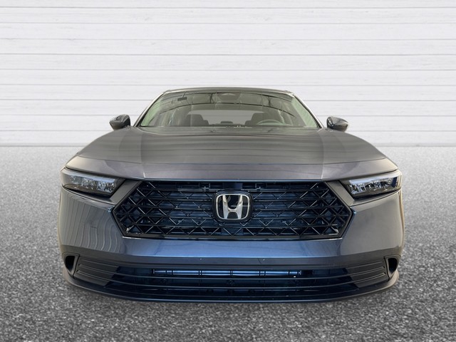 Honda Accord Sedan Vehicle Full-screen Gallery Image 05