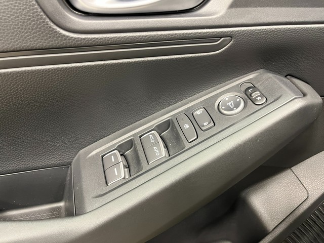 Honda Accord Sedan Vehicle Full-screen Gallery Image 13
