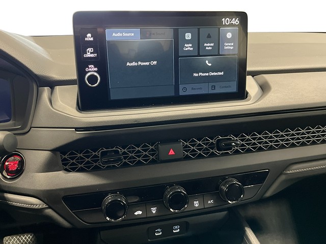 Honda Accord Sedan Vehicle Full-screen Gallery Image 17