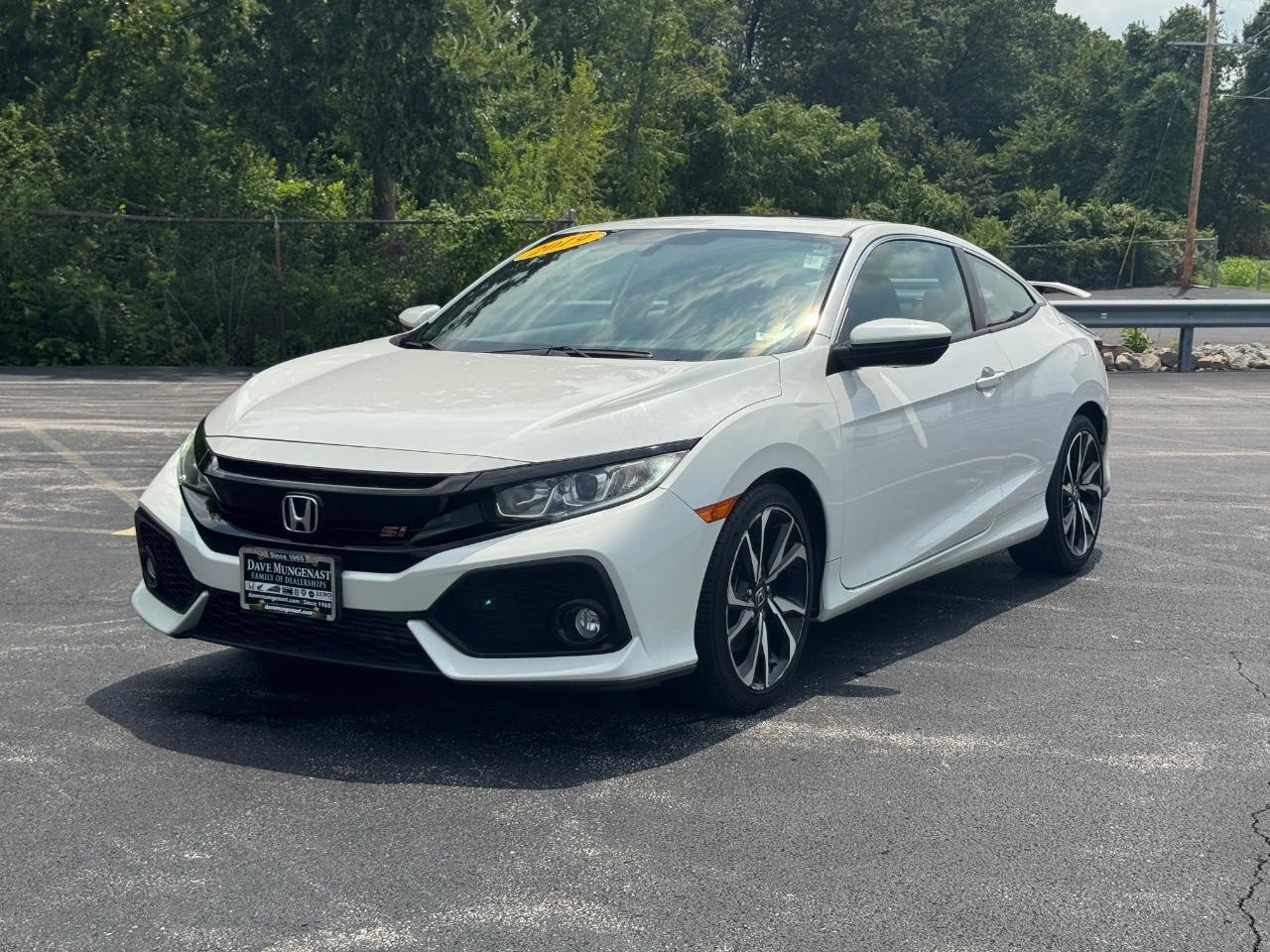 Honda Civic Si Coupe Vehicle Full-screen Gallery Image 09
