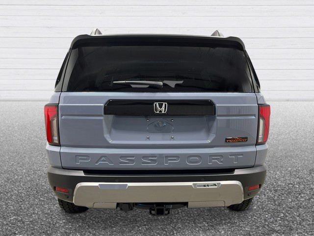 Honda Passport Vehicle Full-screen Gallery Image 05