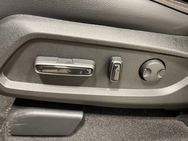Honda Passport Vehicle Full-screen Gallery Image 15