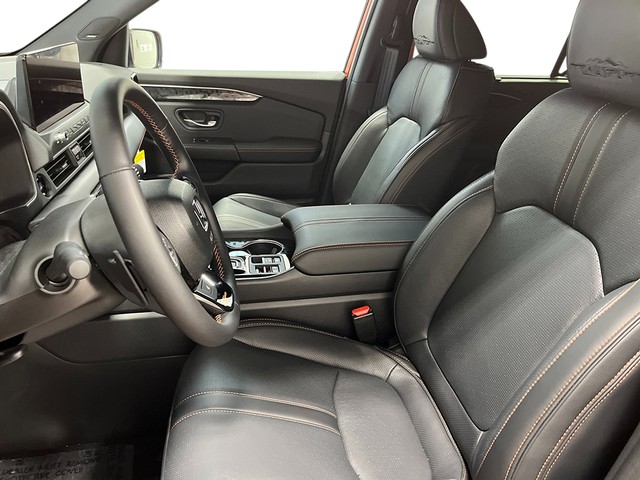 Honda Passport Vehicle Full-screen Gallery Image 17