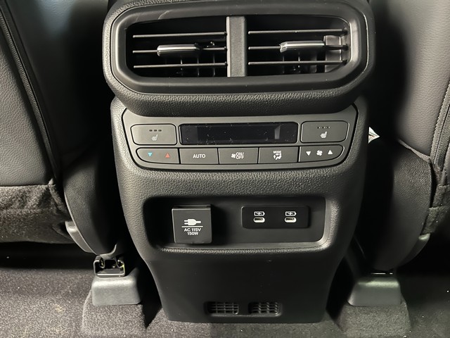 Honda Passport Vehicle Full-screen Gallery Image 25