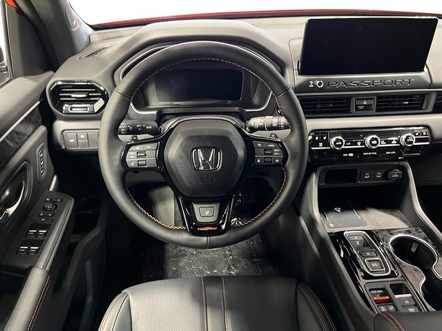 Honda Passport Vehicle Full-screen Gallery Image 27