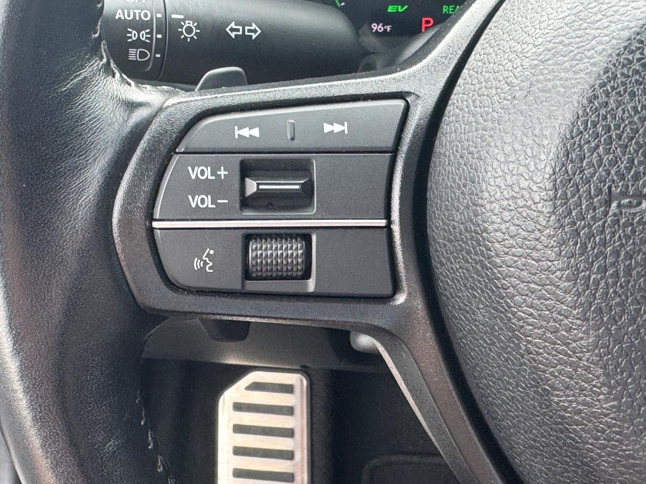 Honda Accord Hybrid Vehicle Full-screen Gallery Image 21