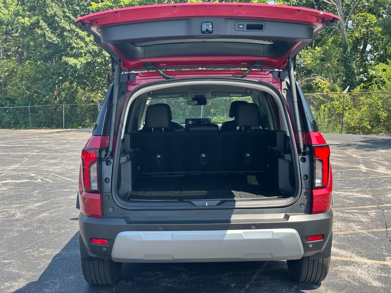Honda Passport Vehicle Full-screen Gallery Image 05