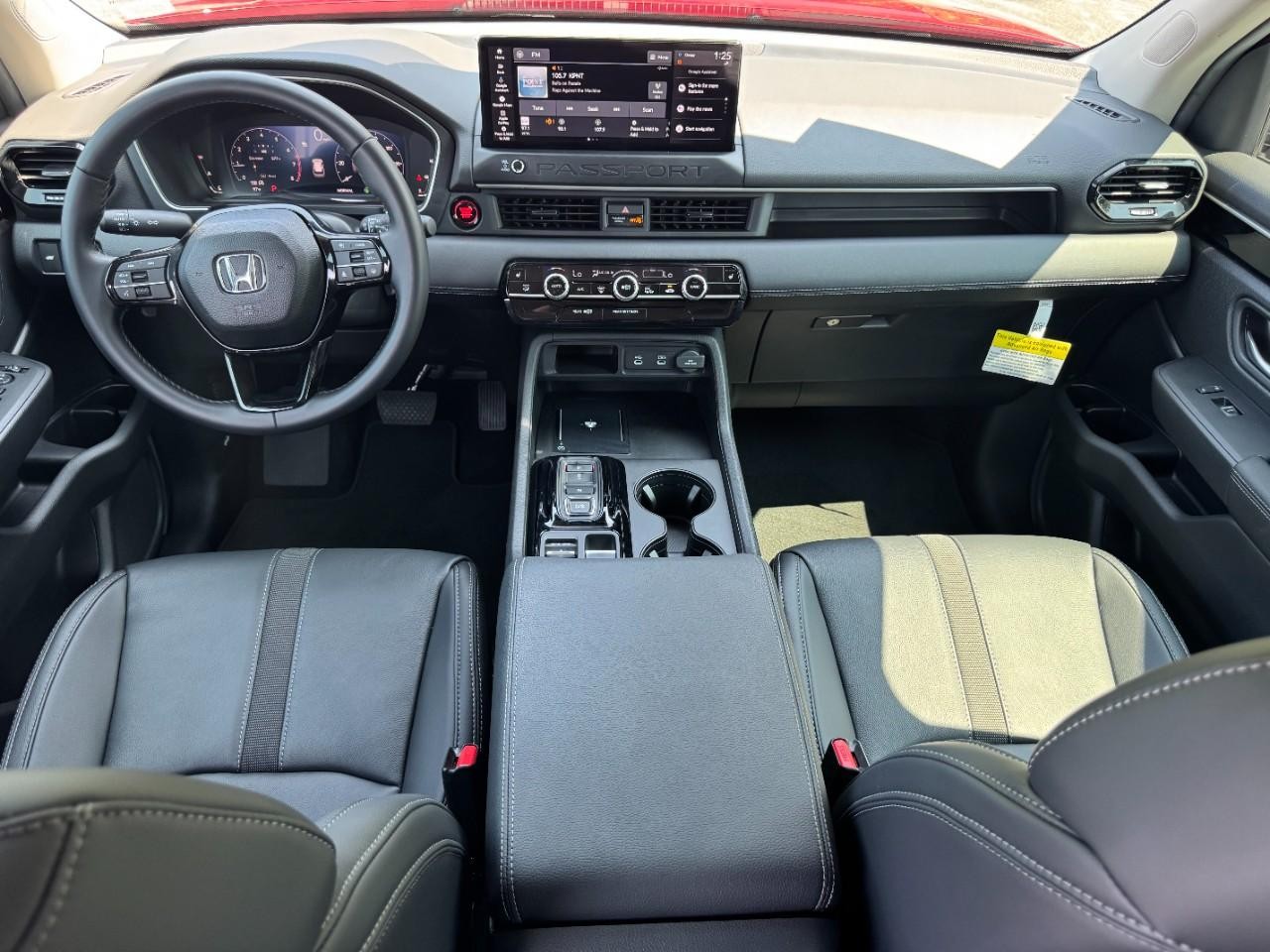 Honda Passport Vehicle Full-screen Gallery Image 12