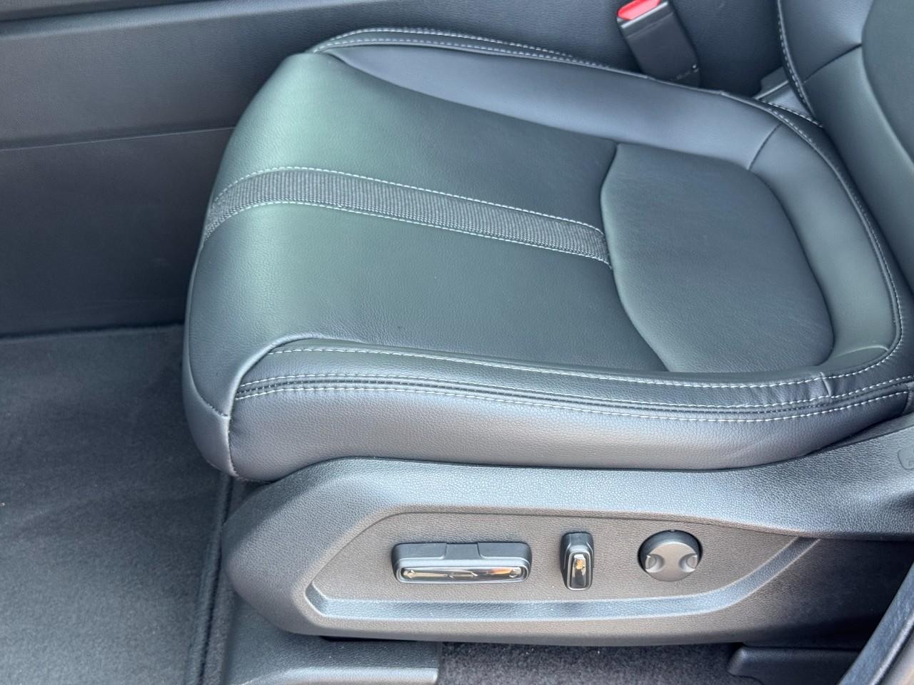 Honda Passport Vehicle Full-screen Gallery Image 17