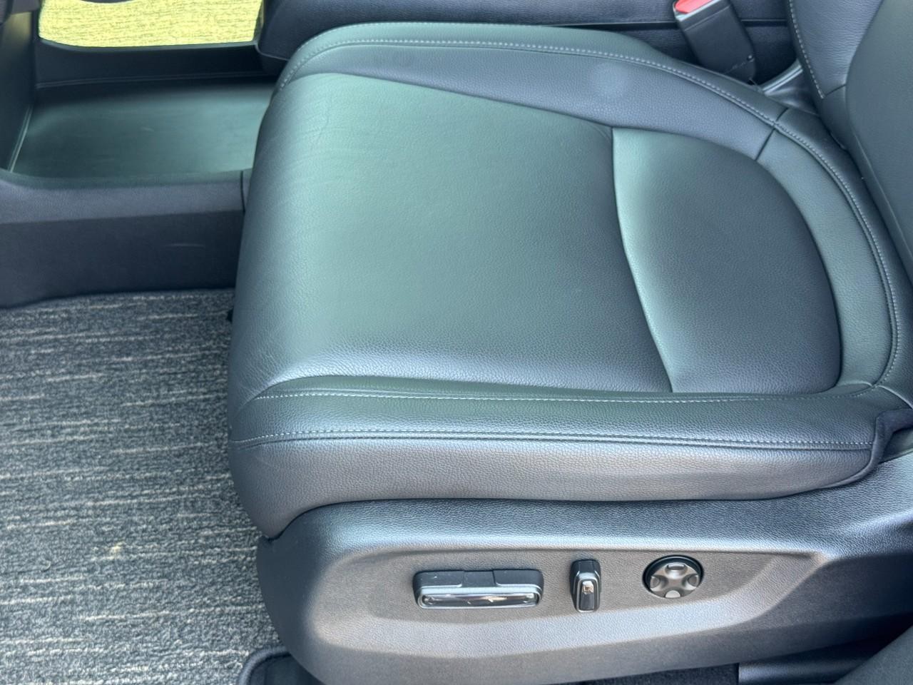Honda Odyssey Vehicle Full-screen Gallery Image 19