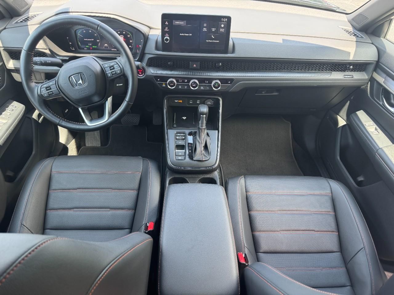 Honda CR-V Hybrid Vehicle Full-screen Gallery Image 12