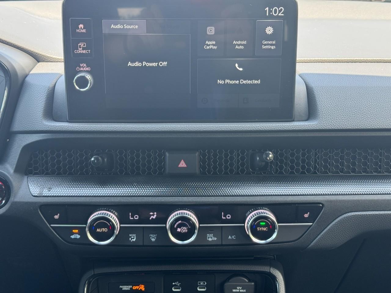 Honda CR-V Hybrid Vehicle Full-screen Gallery Image 14