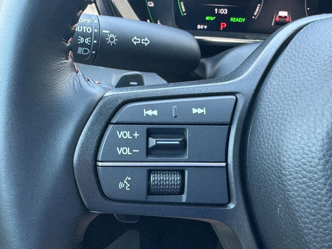 Honda CR-V Hybrid Vehicle Full-screen Gallery Image 20