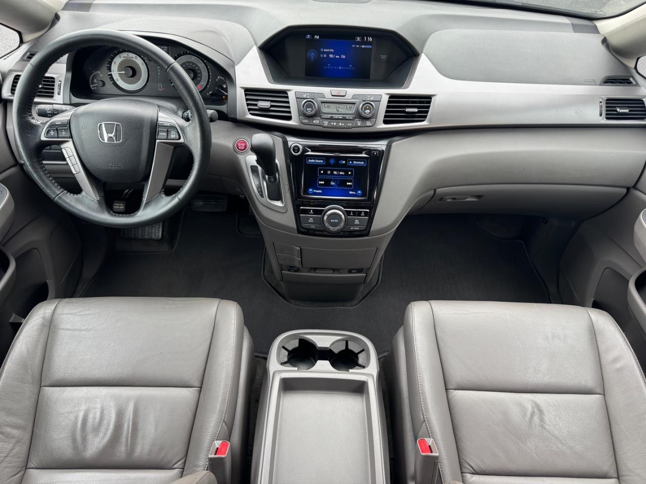 Honda Odyssey Vehicle Full-screen Gallery Image 13