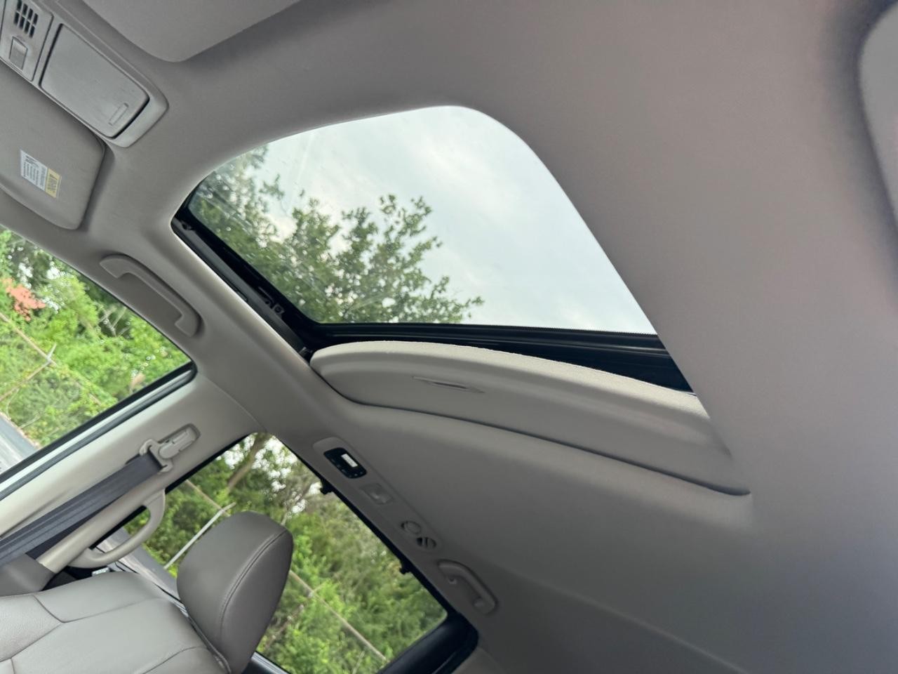 Honda Odyssey Vehicle Full-screen Gallery Image 20