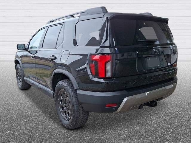 Honda Passport Vehicle Full-screen Gallery Image 03