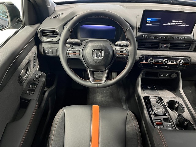 Honda Passport Vehicle Full-screen Gallery Image 11